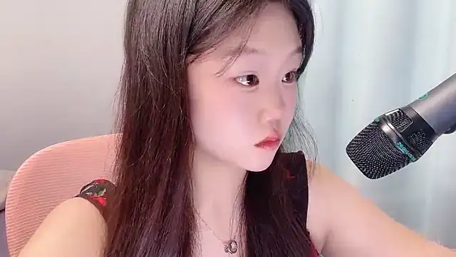 Lilababy00 online show from April 30, 5:40 pm
