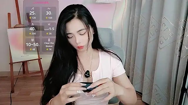 M-CC-M online show from April 28, 2:43 pm