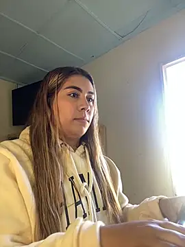  BellaSmith  online show from July 6, 3:03 pm