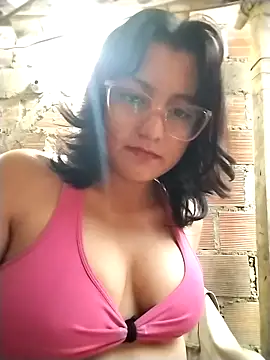 sienna elara online show from April 28, 10:52 am