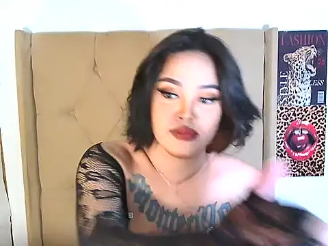 yhanachoii online show from July 23, 12:24 pm