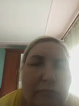 AureliaSky598 online show from May 27, 5:48 am