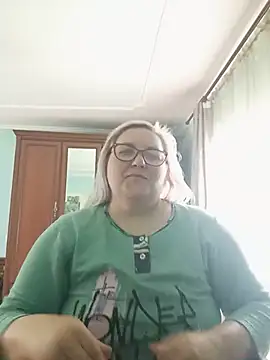 AureliaSky598 online show from May 19, 5:36 am