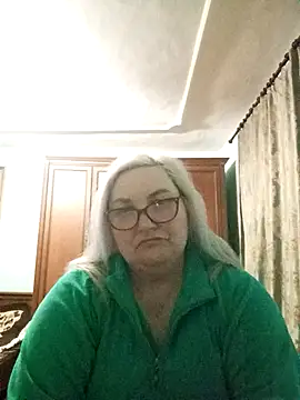 AureliaSky598 online show from April 25, 6:38 pm