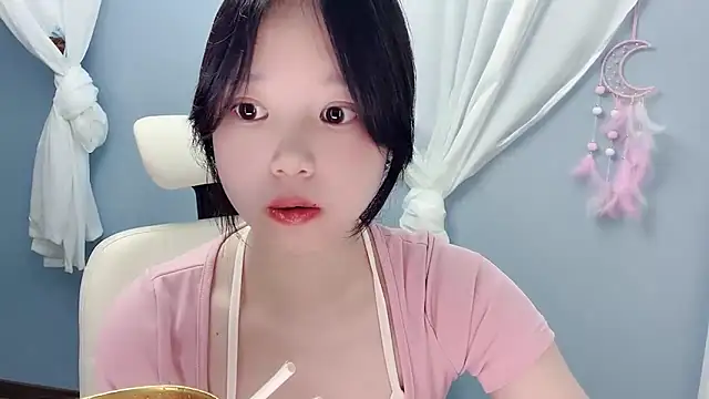 Xiaoqing00 online show from June 21, 11:25 am