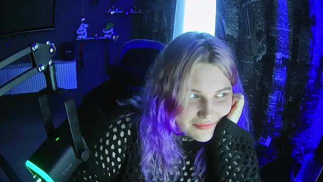 Sweet Squirrel  online show from April 10, 10:43 am