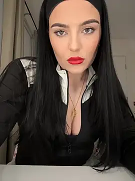 XXXBrunetteXXX XO online show from April 8, 10:01 pm