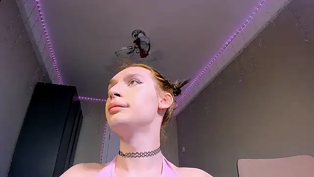 Mikaella Nicole online show from May 5, 9:18 pm