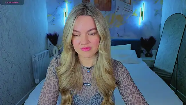 Jennifer Perezz online show from May 21, 5:11 pm