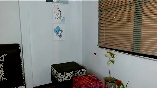 alisonnturbay online show from May 3, 2:59 am