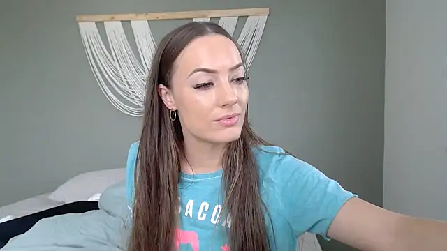 sireneyesonly online show from April 10, 8:26 pm