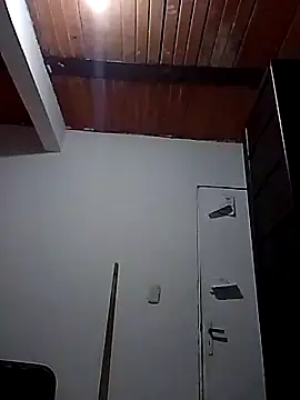 lunalizzy5 online show from April 14, 11:27 pm