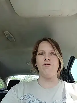 BOUNCYdddBRE online show from April 17, 3:25 pm