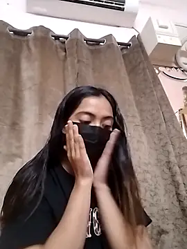 Shanaya450 online show from April 17, 11:23 am