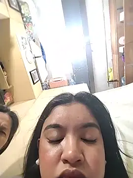 FILIPINAPUSSYPINAY online show from May 11, 4:04 pm