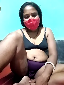 Sexy Stranger  online show from April 22, 6:38 pm