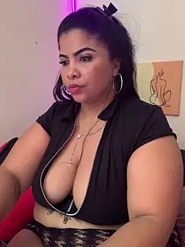 megan purpura online show from April 29, 5:30 pm