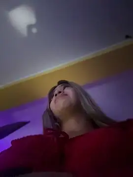 Kimmiebellarie online show from May 3, 4:27 am