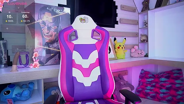 IvyLuxe  online show from April 11, 4:51 am