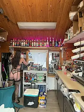 juicybootyquinn online show from July 1, 12:10 am