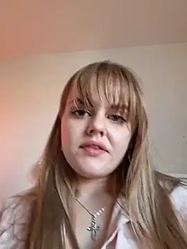 starlitceleste online show from April 24, 1:30 am