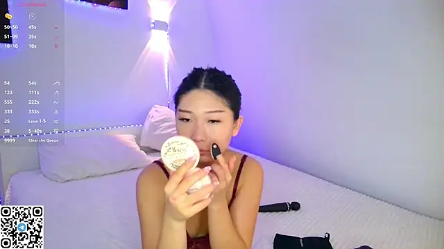 LaylaLaurent online show from May 14, 8:31 am