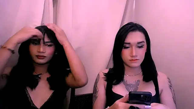 slutty aki online show from April 26, 3:54 pm