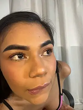 MauraGrayy online show from June 15, 10:10 pm