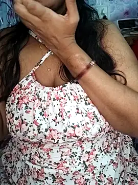 Mayuri-hot online show from April 24, 4:32 pm
