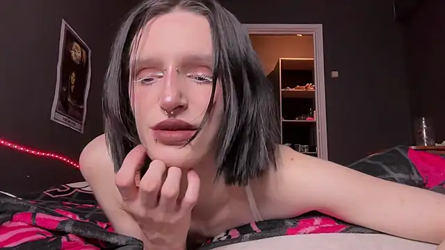 Niky Long online show from April 25, 7:55 pm