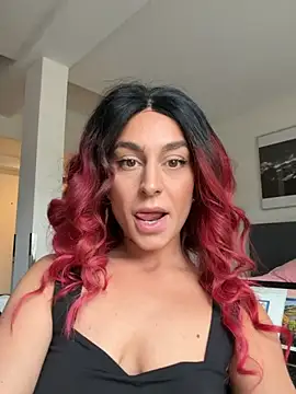 CurlyRouge online show from April 19, 4:18 pm