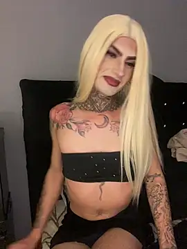 valen lewiiz online show from July 28, 3:32 pm