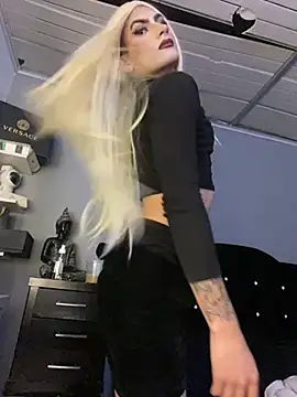 valen lewiiz online show from July 17, 11:52 pm