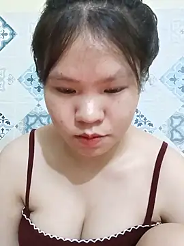 Seraphinahh online show from May 20, 3:53 pm
