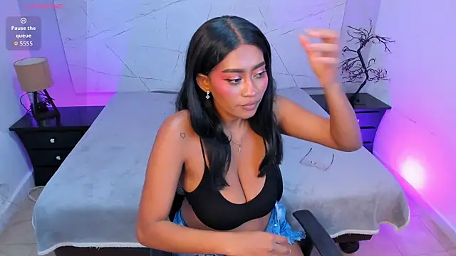 ALISSA SMITH  online show from May 11, 4:04 pm