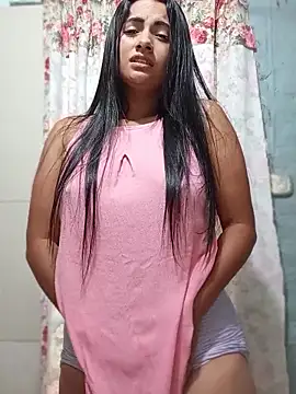 DaniellaGiraldo online show from May 17, 5:45 pm