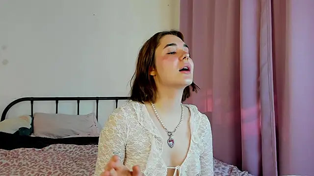 LiyaFly online show from May 3, 10:07 am