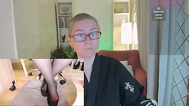 Alexandra Kind online show from June 28, 8:48 pm