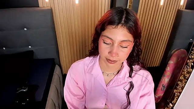 alejita machado online show from May 19, 12:23 pm