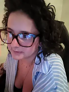  lascivious online show from April 28, 3:21 am