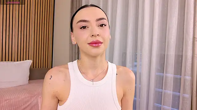 AlissaMarks online show from June 4, 3:01 am