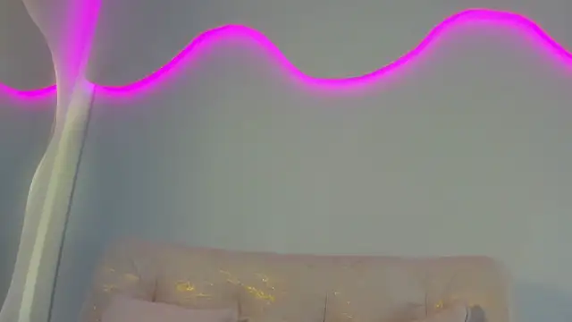 VenusBlazzer online show from May 16, 2:27 pm