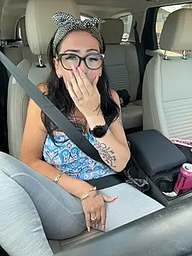 Its Lush Lily online show from July 13, 12:17 pm