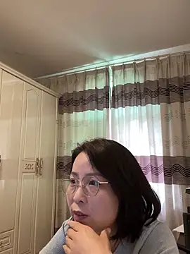 lisha521 online show from June 9, 2:11 am