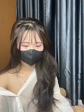 winter 222 online show from May 9, 9:33 am