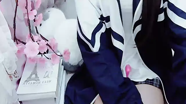 SexyBona online show from June 14, 11:32 am