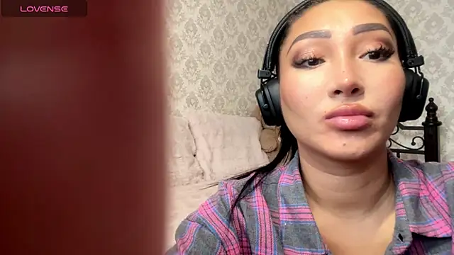 MadelineKiss  online show from April 22, 1:57 am