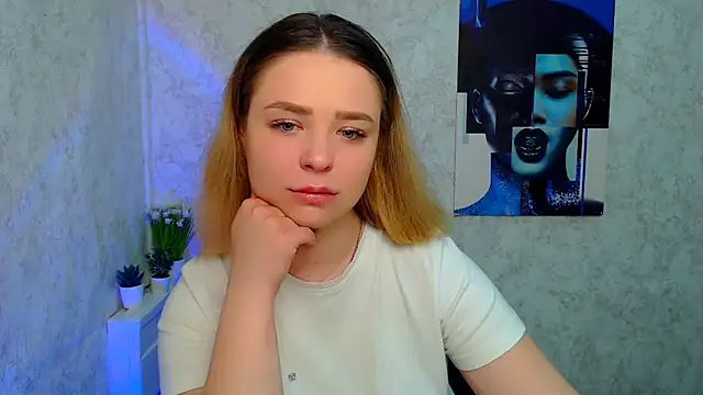 NicoleAura online show from May 13, 6:41 am