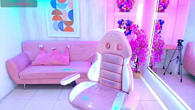 Sofi monroeee online show from May 27, 7:33 pm