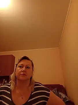 I amVeronicle online show from July 7, 1:03 pm